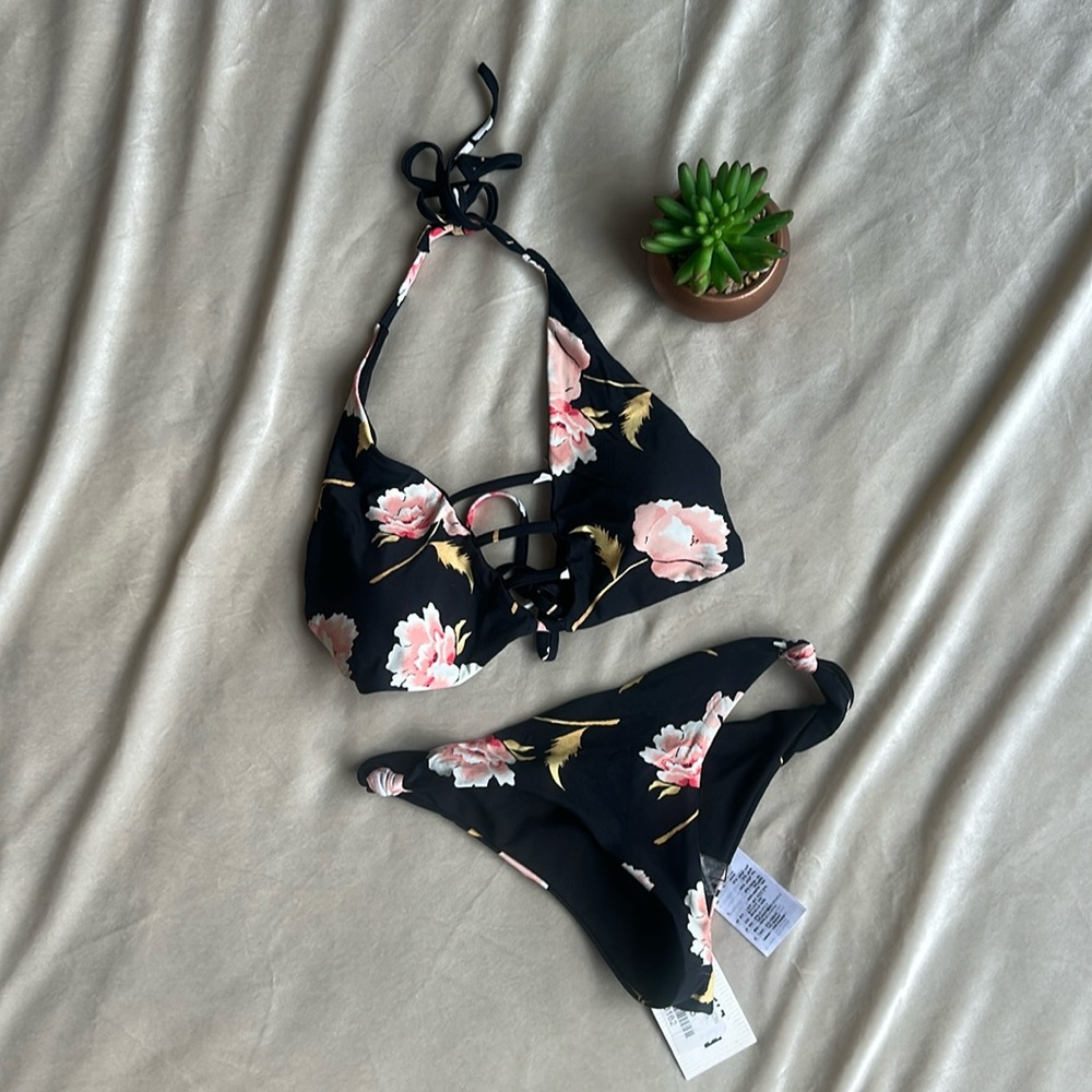 Billabong Bikini Set